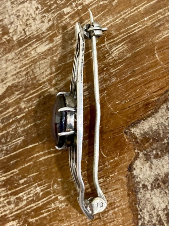 Vintage Sterling Silver Brooch • Color‑Shift Stone • Repair or Craft - Picture 7 of 17